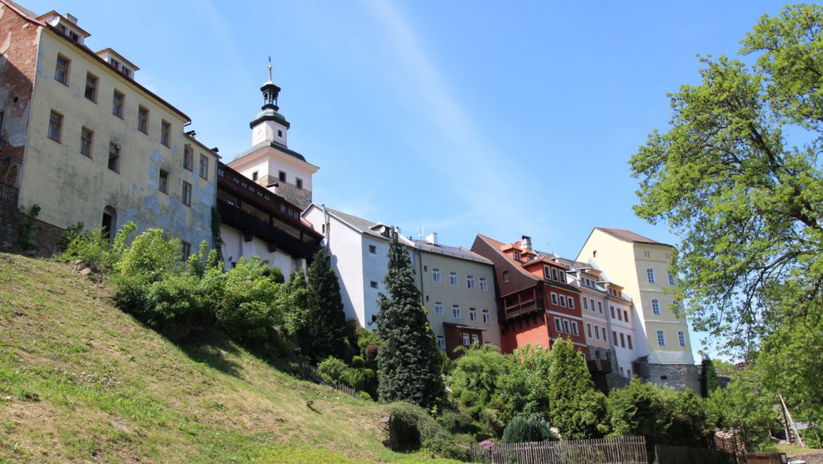 Loket a Svatošské skály